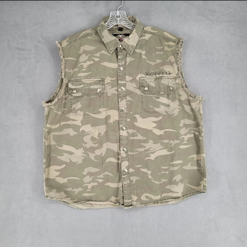 *Sold*Harley Davidson Men Size XL Camo Cut Off Vest